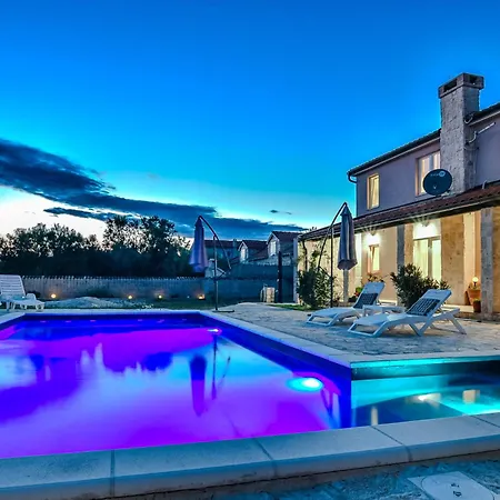 Casa Di Marko-new Modern Rustic House With Pool And Spacious Garden! Villa