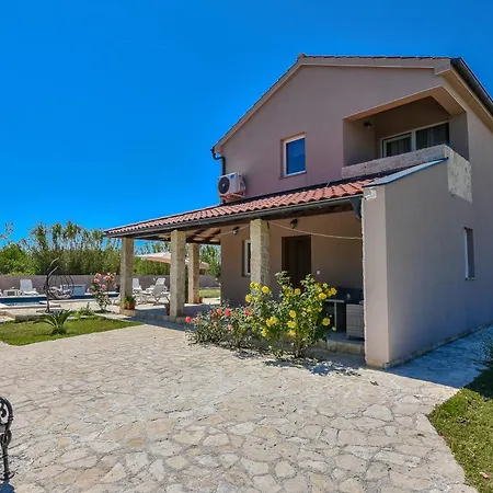 Casa Di Marko-new Modern Rustic House With Pool And Spacious Garden! *
