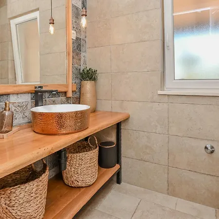 Casa Di Marko-new Modern Rustic House With Pool And Spacious Garden! Villa *