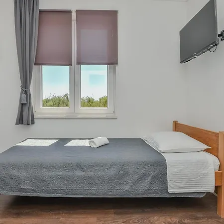 Casa Di Marko-new Modern Rustic House With Pool And Spacious Garden! Villa Privlaka (Zadar)