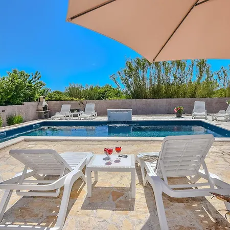 Casa Di Marko-new Modern Rustic House With Pool And Spacious Garden! Privlaka (Zadar)