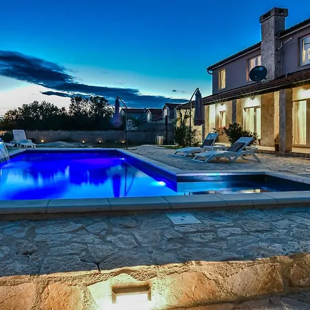 Casa Di Marko-new Modern Rustic House With Pool And Spacious Garden! Villa *