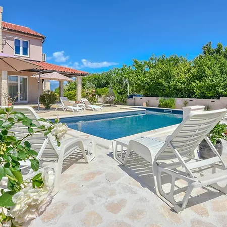 Casa Di Marko-new Modern Rustic House With Pool And Spacious Garden! Villa *