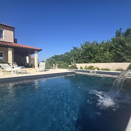 Willa Casa Di Marko-new Modern Rustic House With Pool And Spacious Garden! *