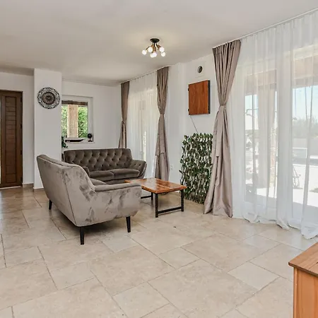 Villa Casa Di Marko-new Modern Rustic House With Pool And Spacious Garden! Privlaka (Zadar)