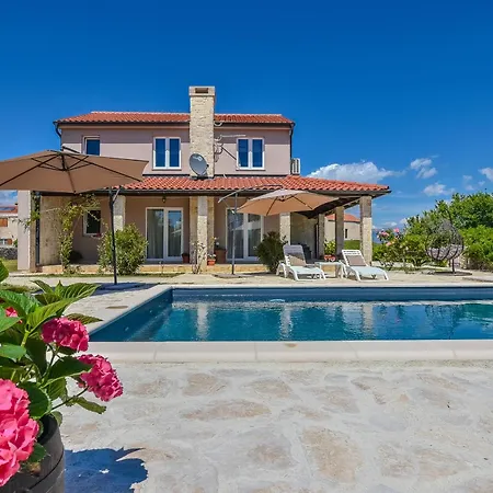 Casa Di Marko-new Modern Rustic House With Pool And Spacious Garden! Villa Privlaka (Zadar)