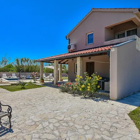 Casa Di Marko-new Modern Rustic House With Pool And Spacious Garden! Villa
