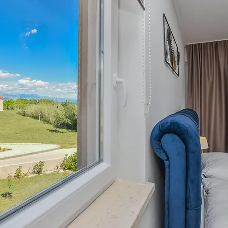 Villa Casa Di Marko-new Modern Rustic House With Pool And Spacious Garden!