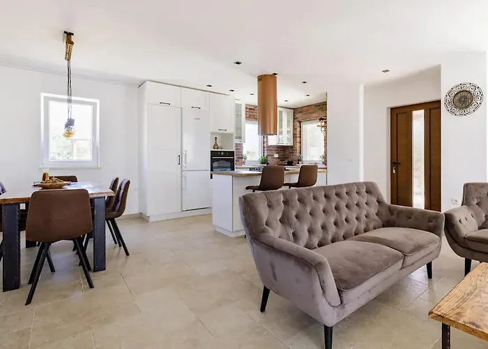 Casa Di Marko-new Modern Rustic House With Pool And Spacious Garden! Vila *